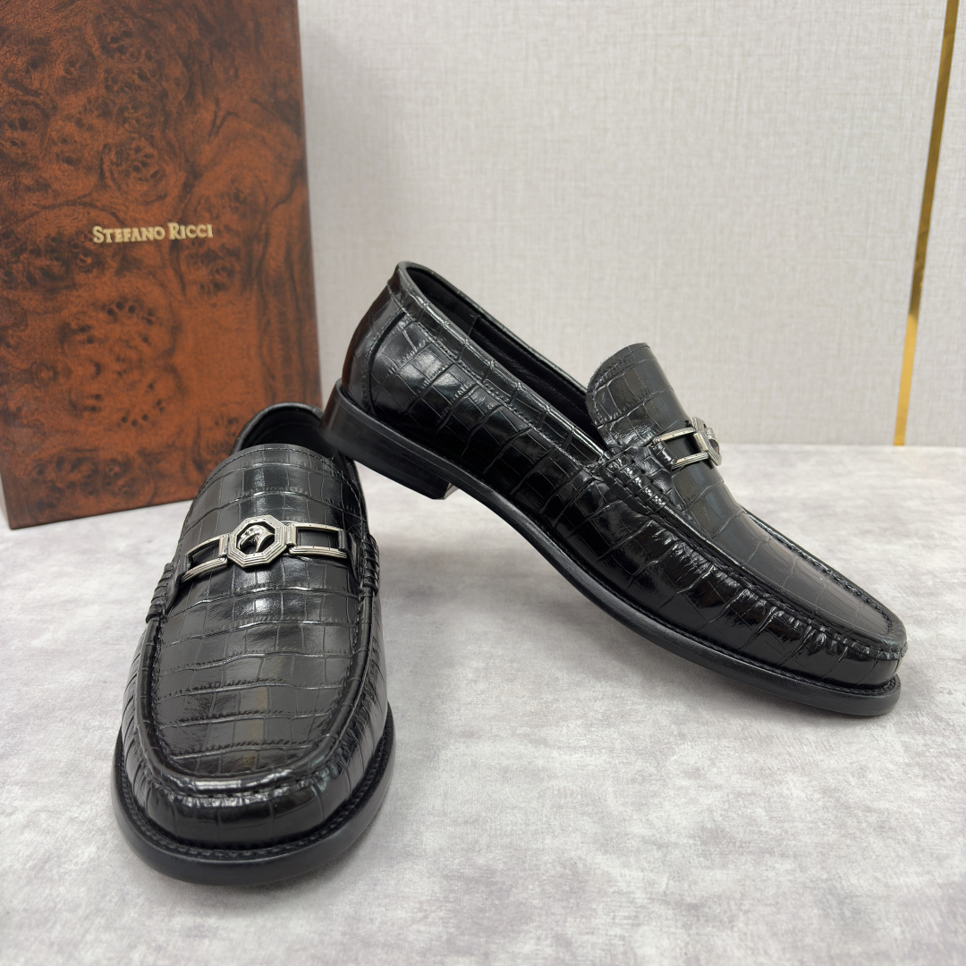 💋💍Stefano-ricci 史蒂*芬新品 乐福鞋皮鞋 鳄鱼纹🐊压纹牛皮手工改色擦色而成 ，鞋面的标志