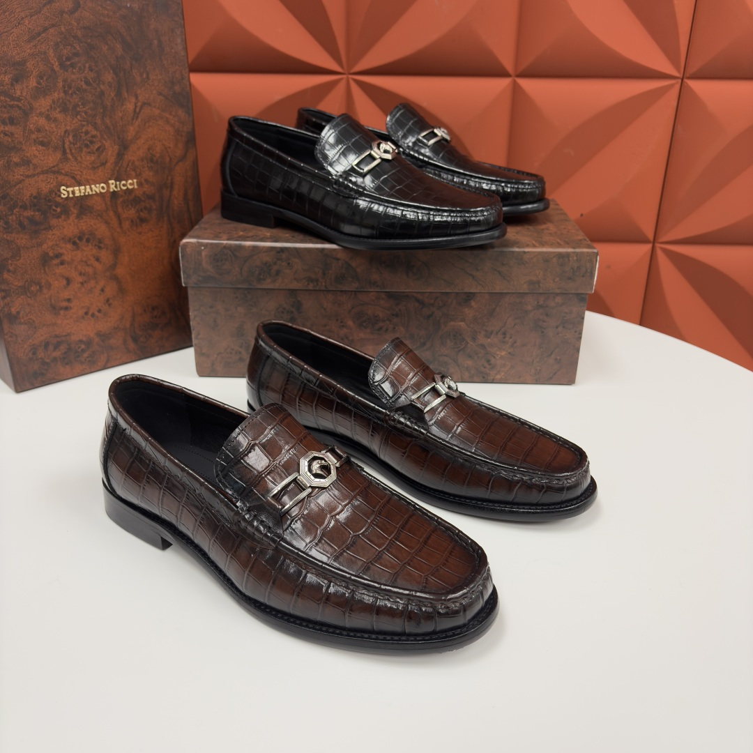 💋💍Stefano-ricci 史蒂*芬新品 乐福鞋皮鞋 鳄鱼纹🐊压纹牛皮手工改色擦色而成 ，鞋面的标志