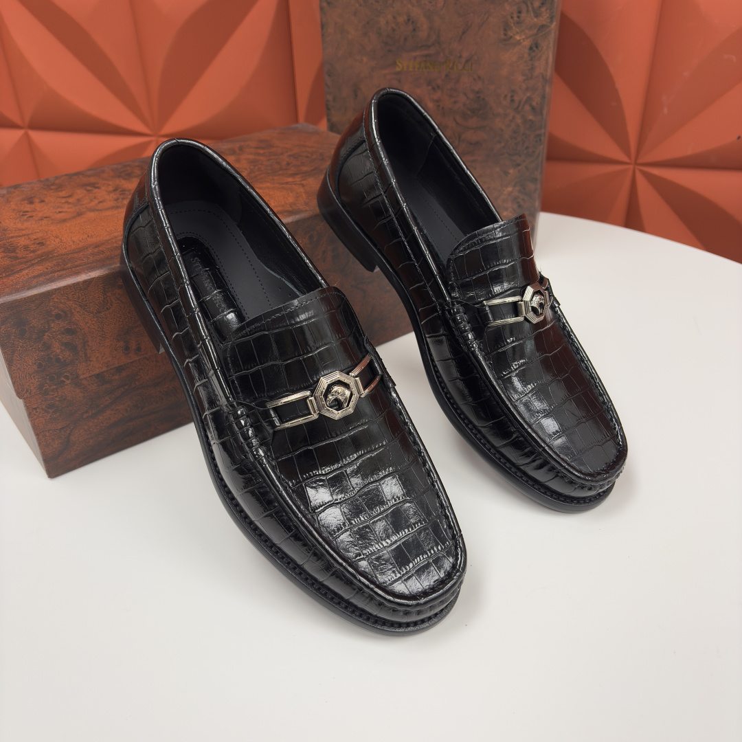 💋💍Stefano-ricci 史蒂*芬新品 乐福鞋皮鞋 鳄鱼纹🐊压纹牛皮手工改色擦色而成 ，鞋面的标志