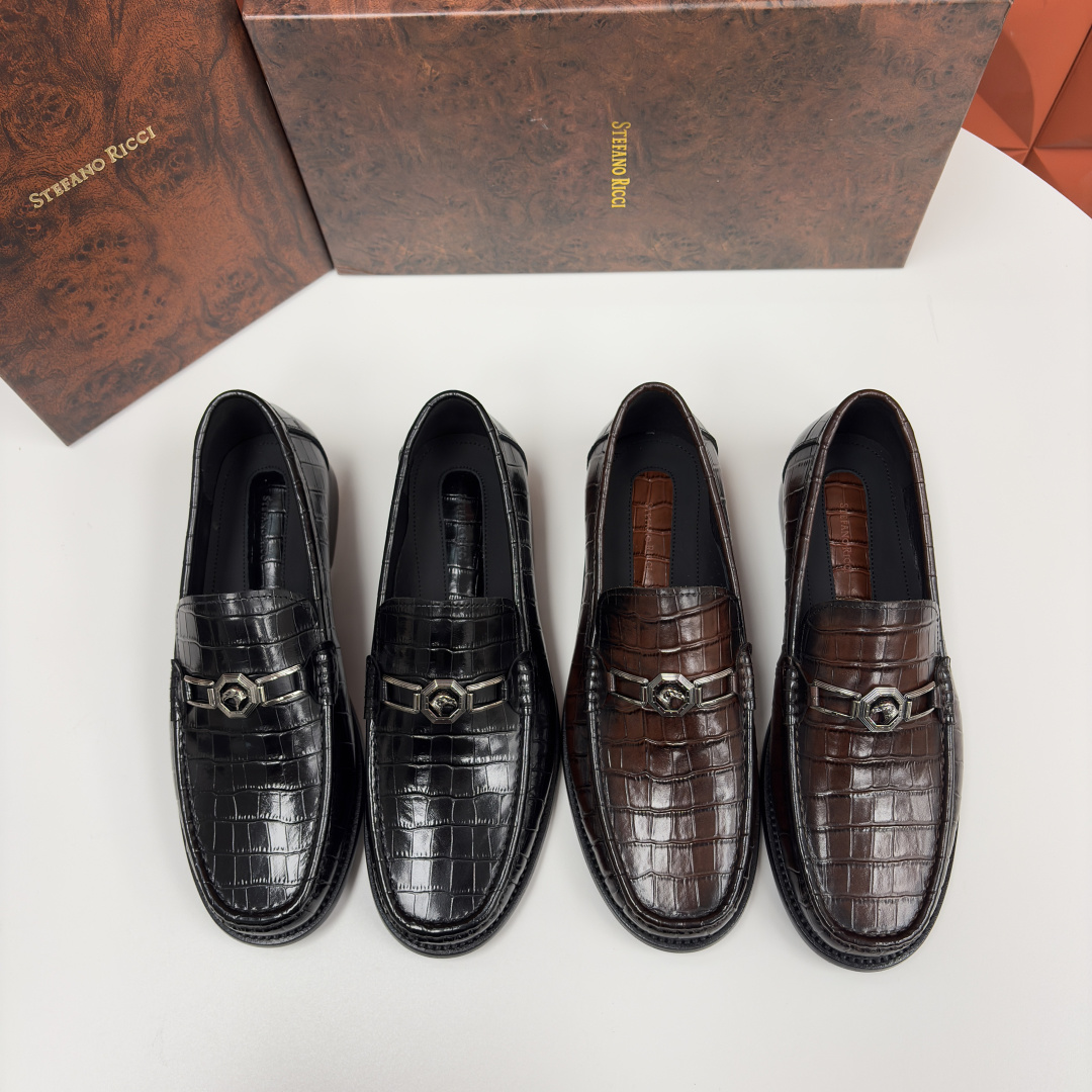 💋💍Stefano-ricci 史蒂*芬新品 乐福鞋皮鞋 鳄鱼纹🐊压纹牛皮手工改色擦色而成 ，鞋面的标志