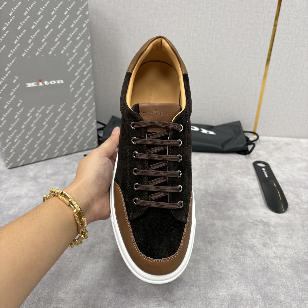 💋💍 Kito*n 新品 男士拼色厚底休闲鞋 鞋面采用高丝光磨砂牛皮+优质小牛皮的拼接设计，磨砂皮细腻软