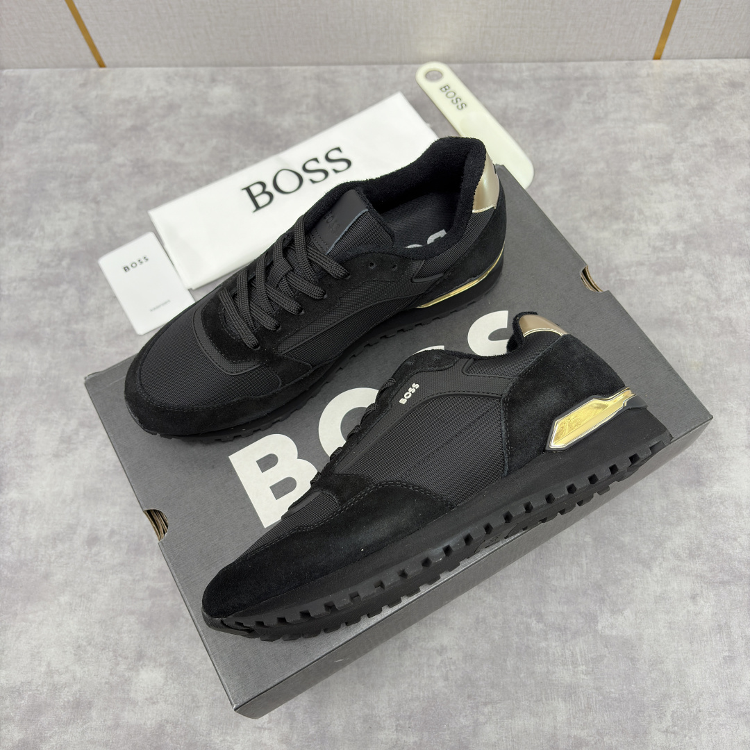 💋💍BOSS 男士新款 复古休闲拼接运动鞋跑鞋上新 HUGO BOS* 家这双织物运动鞋组合制成，真的把