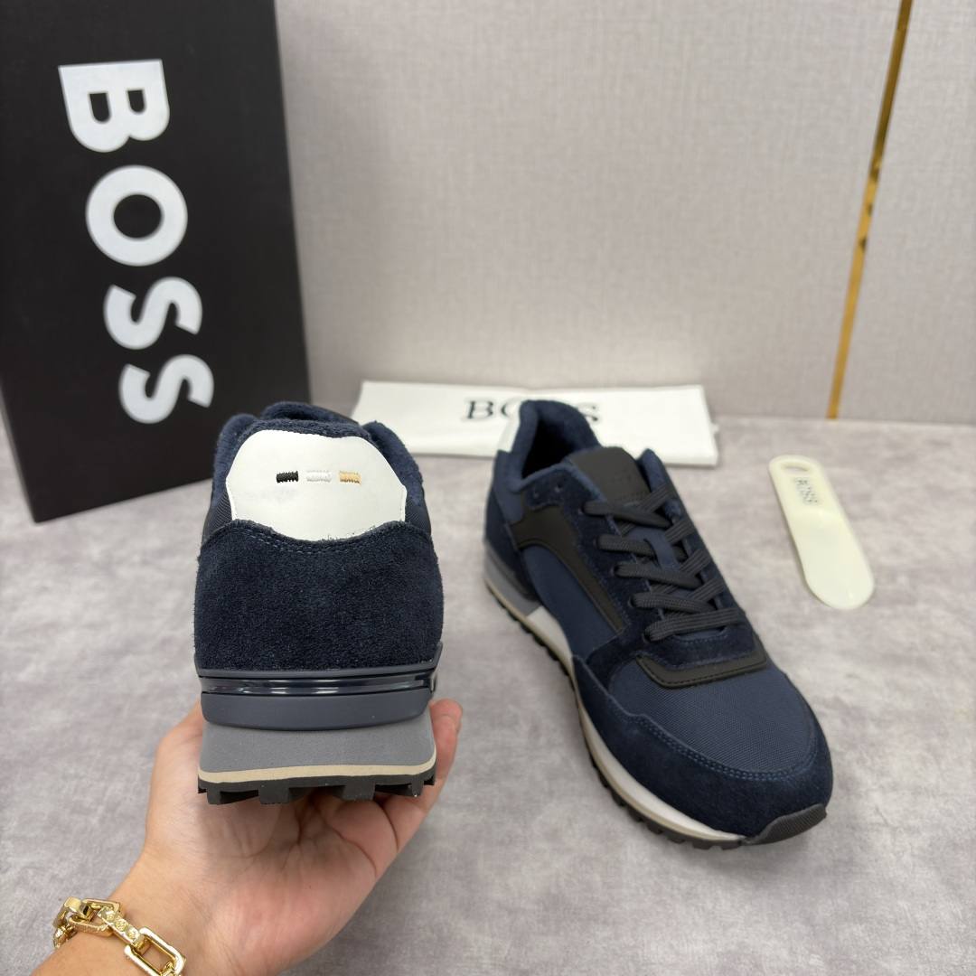 💋💍BOSS 男士新款 复古休闲拼接运动鞋跑鞋上新 HUGO BOS* 家这双织物运动鞋组合制成，真的把