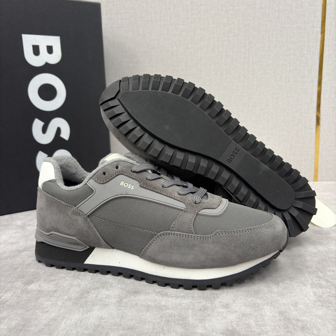 💋💍BOSS 男士新款 复古休闲拼接运动鞋跑鞋上新 HUGO BOS* 家这双织物运动鞋组合制成，真的把