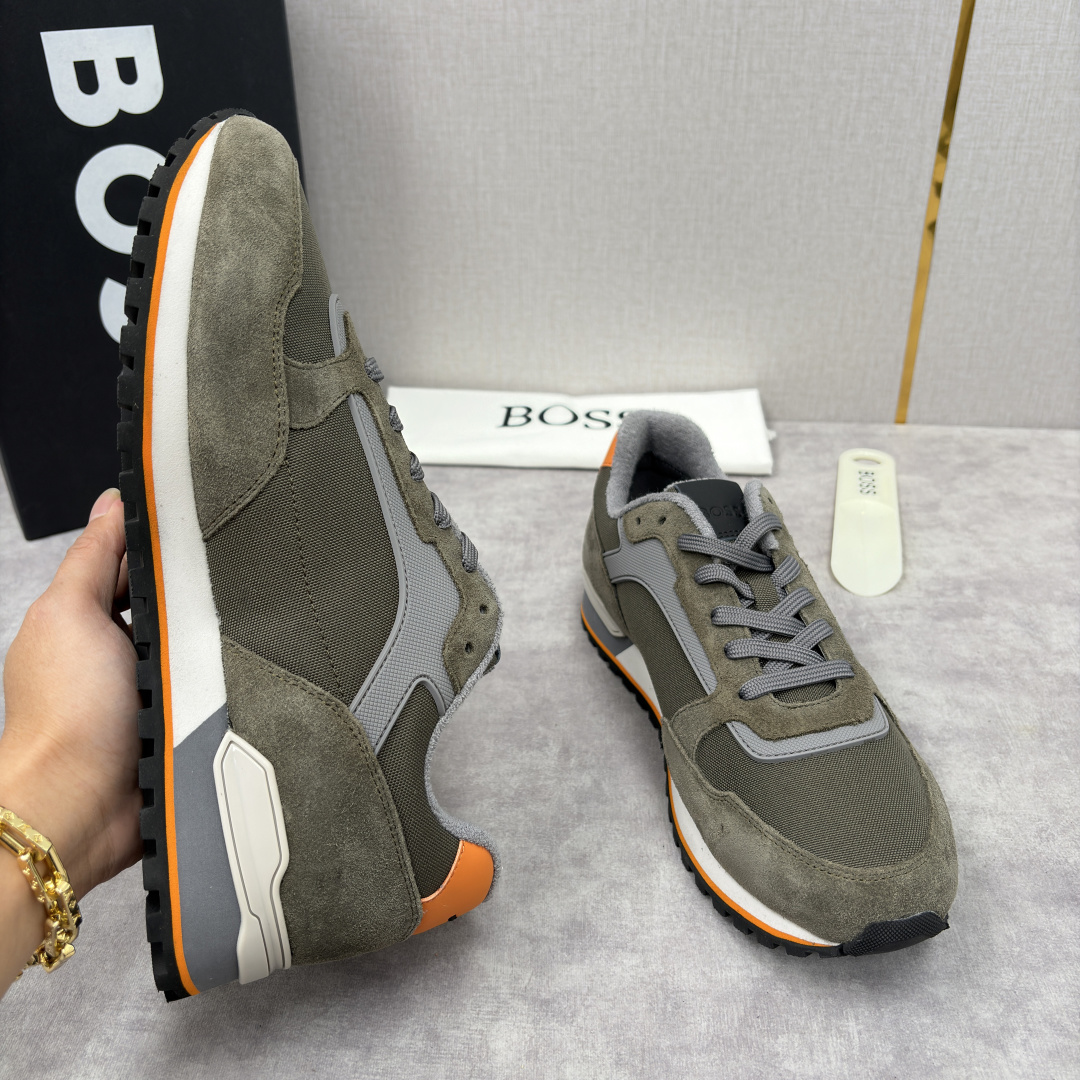 💋💍BOSS 男士新款 复古休闲拼接运动鞋跑鞋上新 HUGO BOS* 家这双织物运动鞋组合制成，真的把