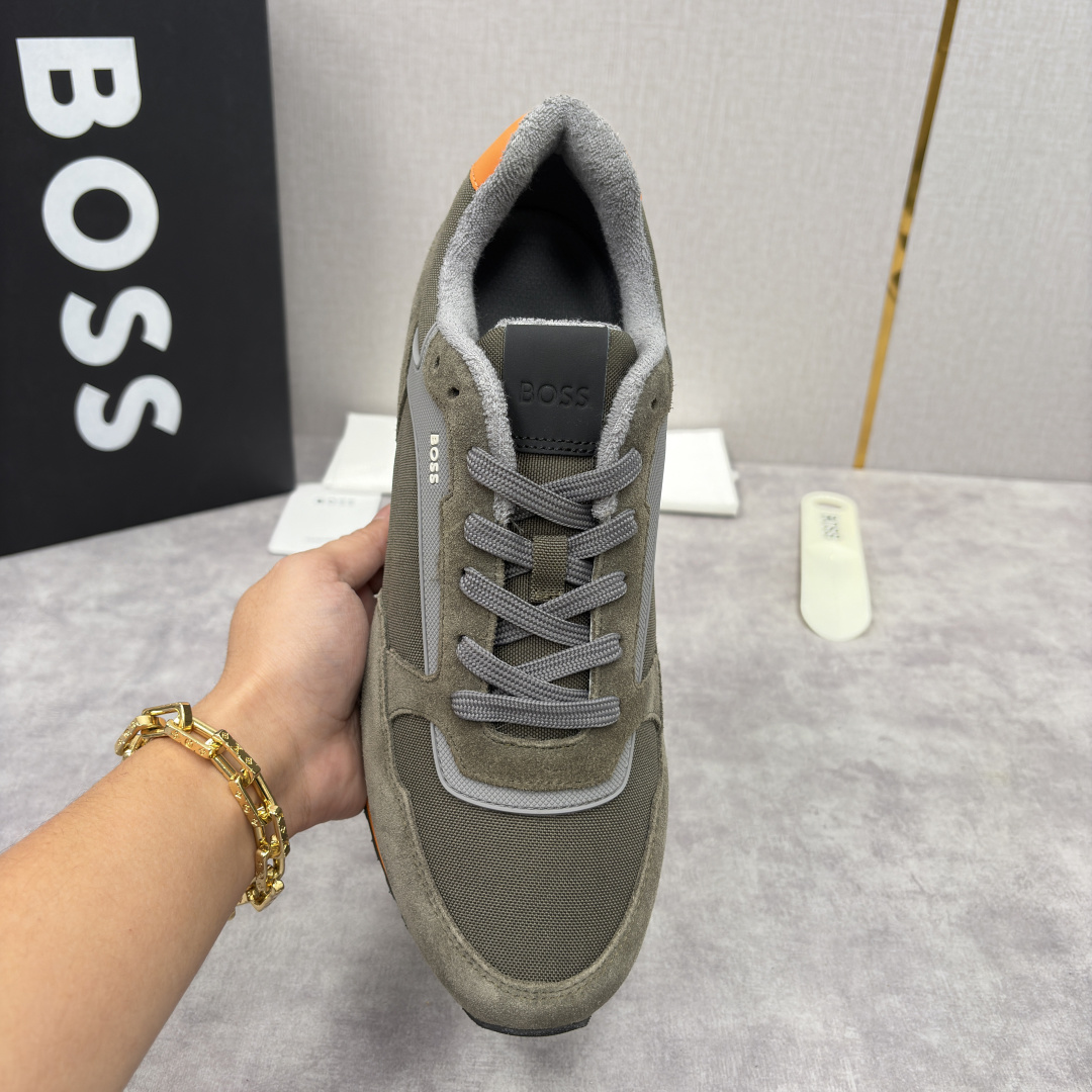 💋💍BOSS 男士新款 复古休闲拼接运动鞋跑鞋上新 HUGO BOS* 家这双织物运动鞋组合制成，真的把