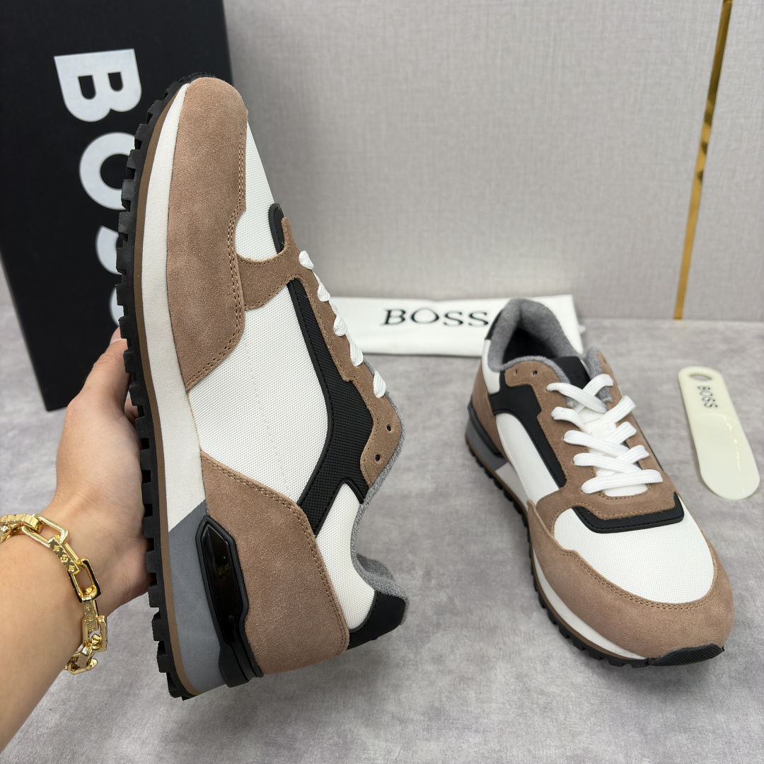 💋💍BOSS 男士新款 复古休闲拼接运动鞋跑鞋上新 HUGO BOS* 家这双织物运动鞋组合制成，真的把