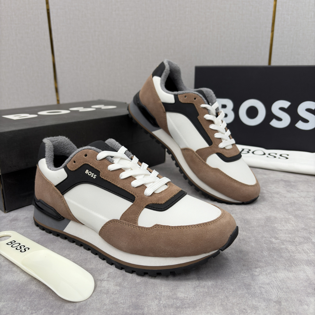 💋💍BOSS 男士新款 复古休闲拼接运动鞋跑鞋上新 HUGO BOS* 家这双织物运动鞋组合制成，真的把