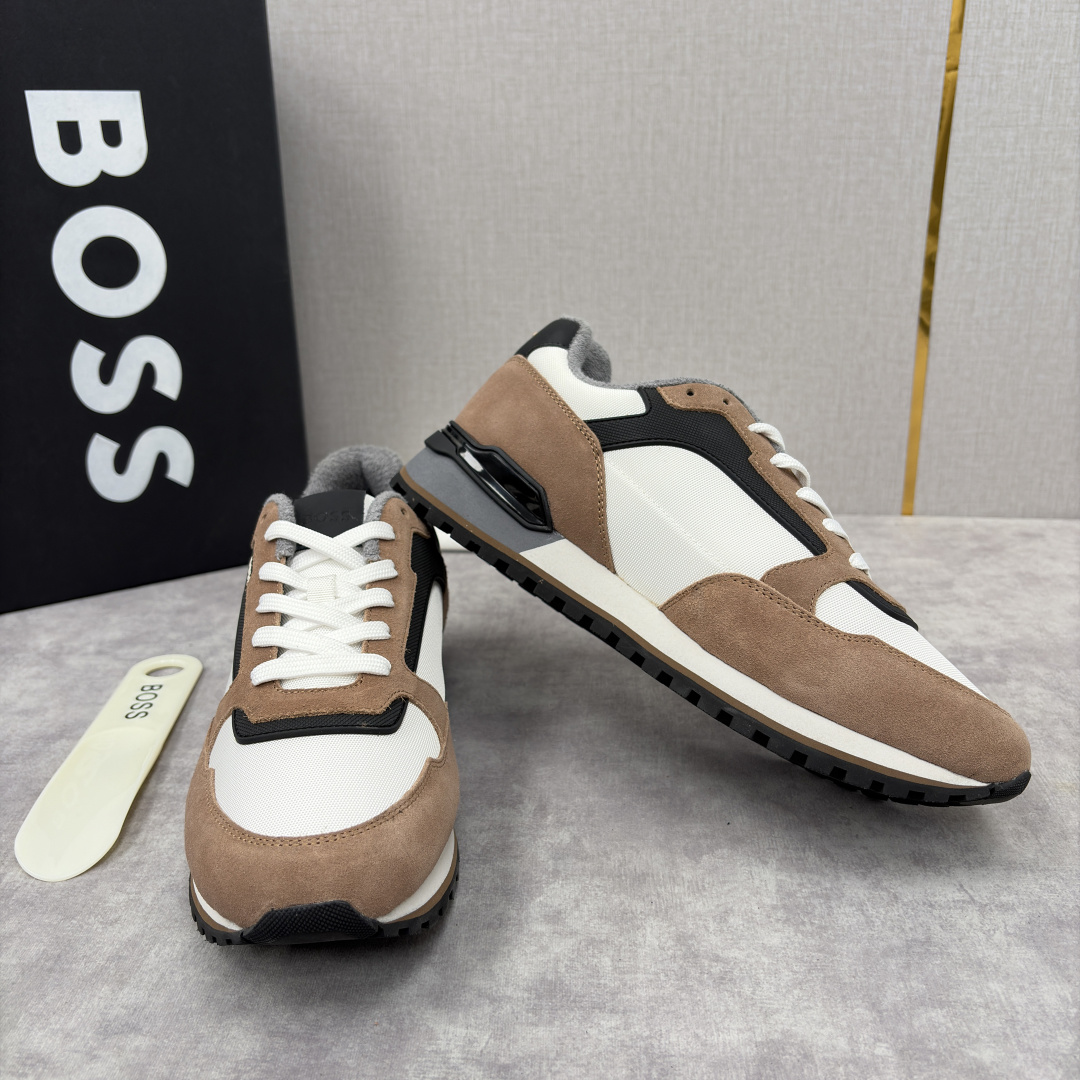 💋💍BOSS 男士新款 复古休闲拼接运动鞋跑鞋上新 HUGO BOS* 家这双织物运动鞋组合制成，真的把