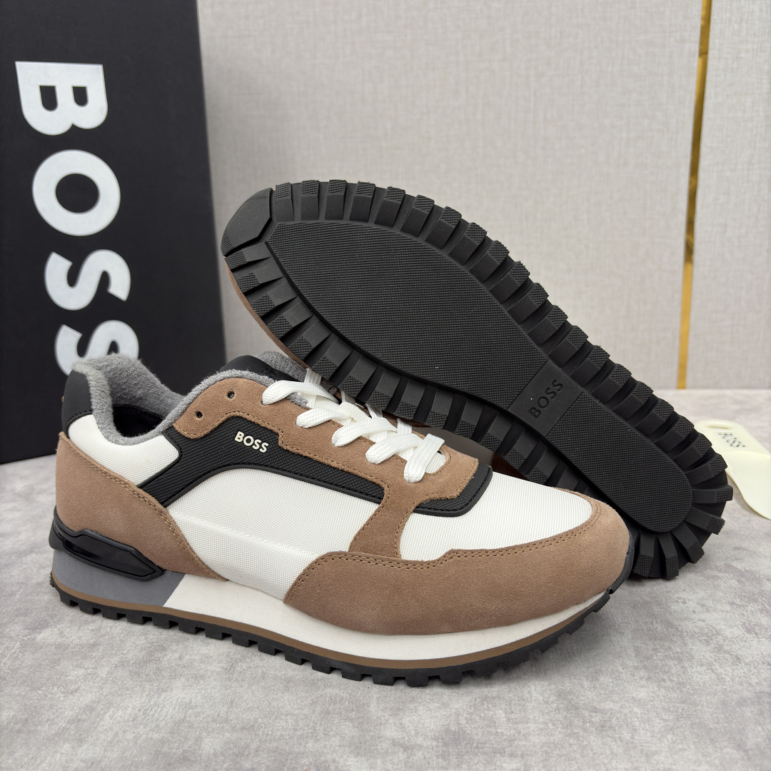 💋💍BOSS 男士新款 复古休闲拼接运动鞋跑鞋上新 HUGO BOS* 家这双织物运动鞋组合制成，真的把