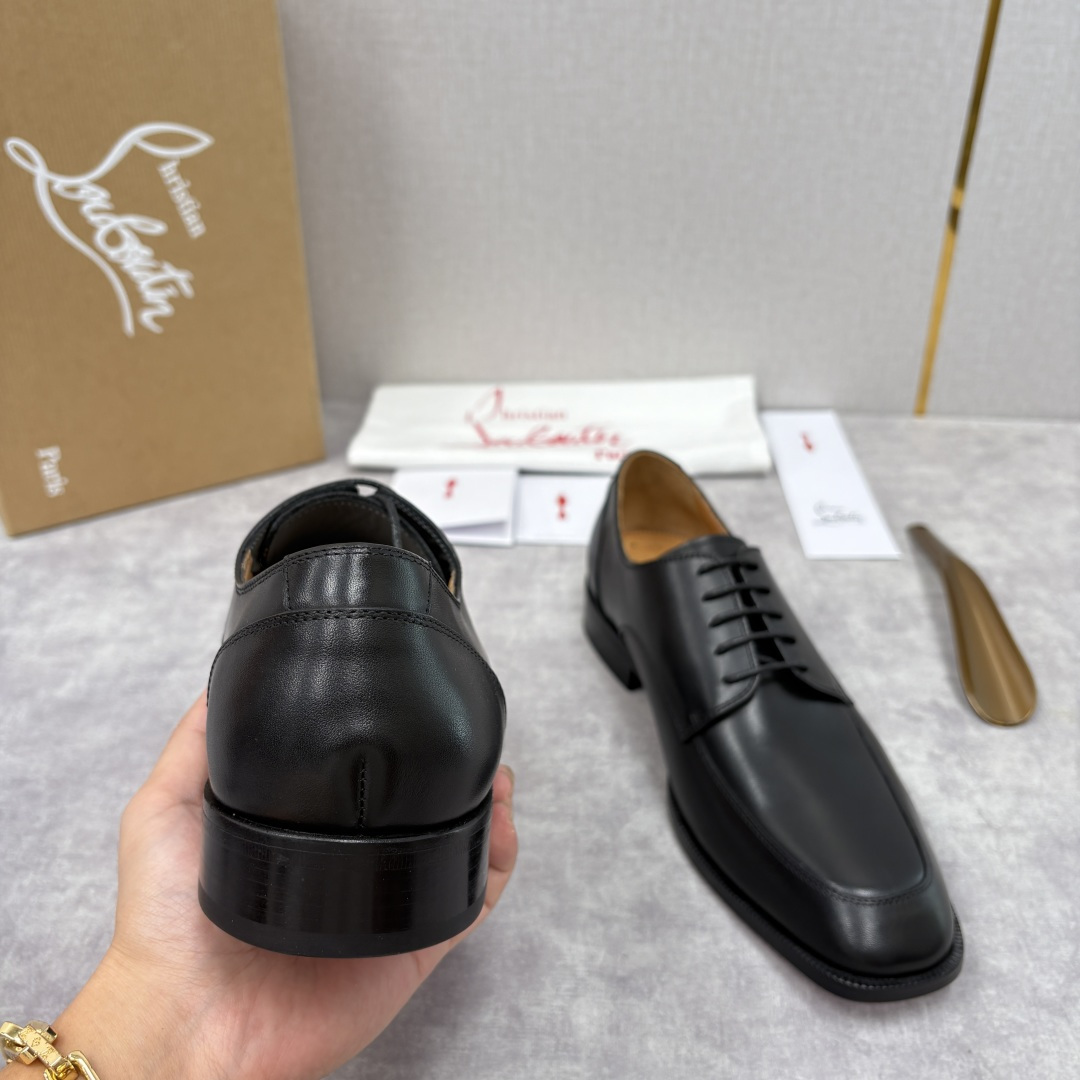 💋💍 CL 新品男士正装鞋皮鞋 Christia* Loubouti* 红底鞋 皮革肌理与红底美学的绅士