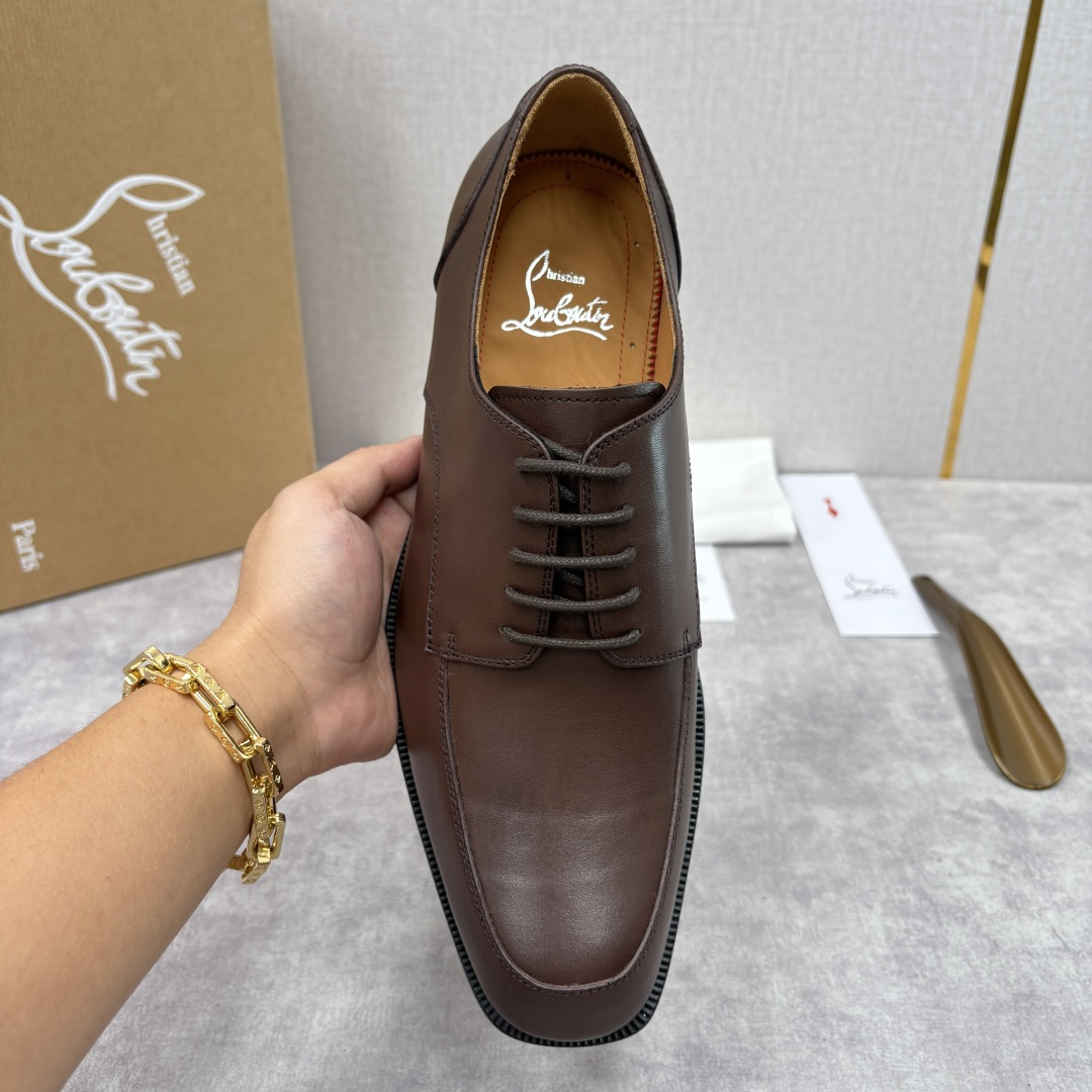 💋💍 CL 新品男士正装鞋皮鞋 Christia* Loubouti* 红底鞋 皮革肌理与红底美学的绅士