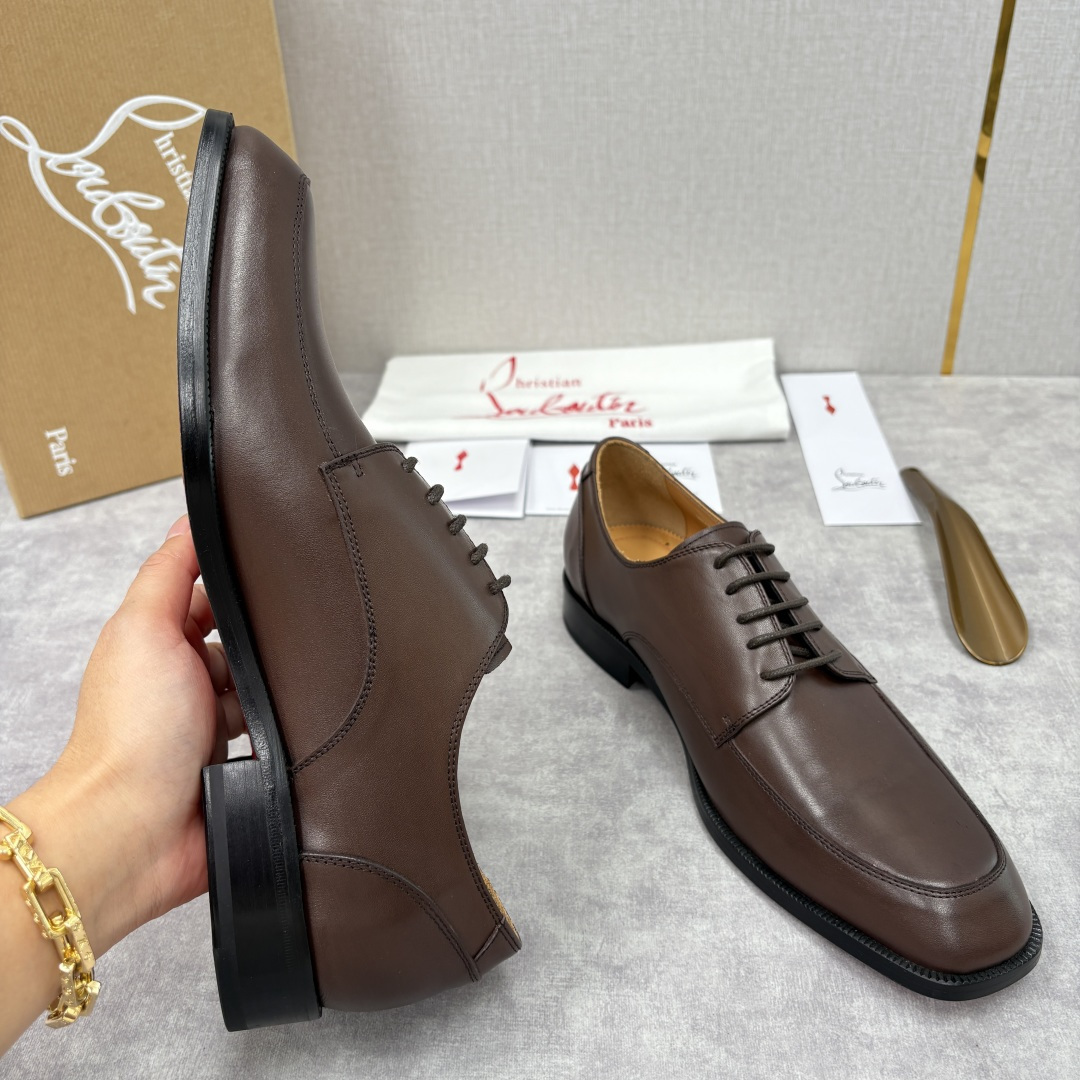💋💍 CL 新品男士正装鞋皮鞋 Christia* Loubouti* 红底鞋 皮革肌理与红底美学的绅士