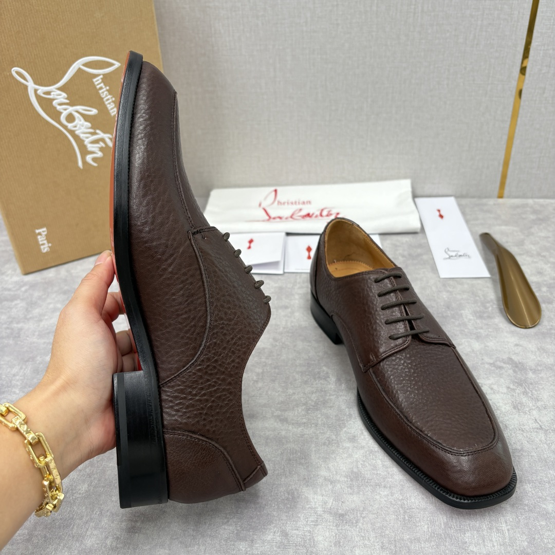 💋💍 CL 新品男士正装鞋皮鞋 Christia* Loubouti* 红底鞋 皮革肌理与红底美学的绅士