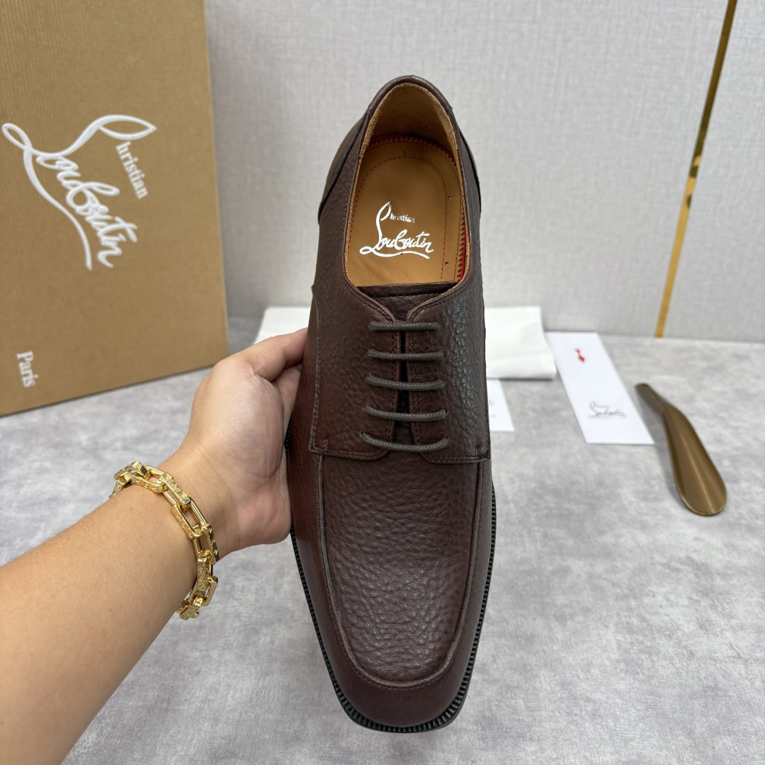 💋💍 CL 新品男士正装鞋皮鞋 Christia* Loubouti* 红底鞋 皮革肌理与红底美学的绅士