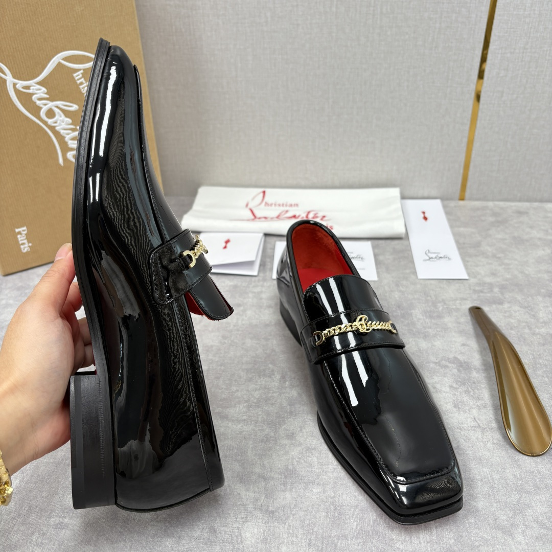 💋💍 CL 新品男士正装鞋乐福皮鞋 Christia* Loubouti* 红底鞋 金属链饰与红底基因的