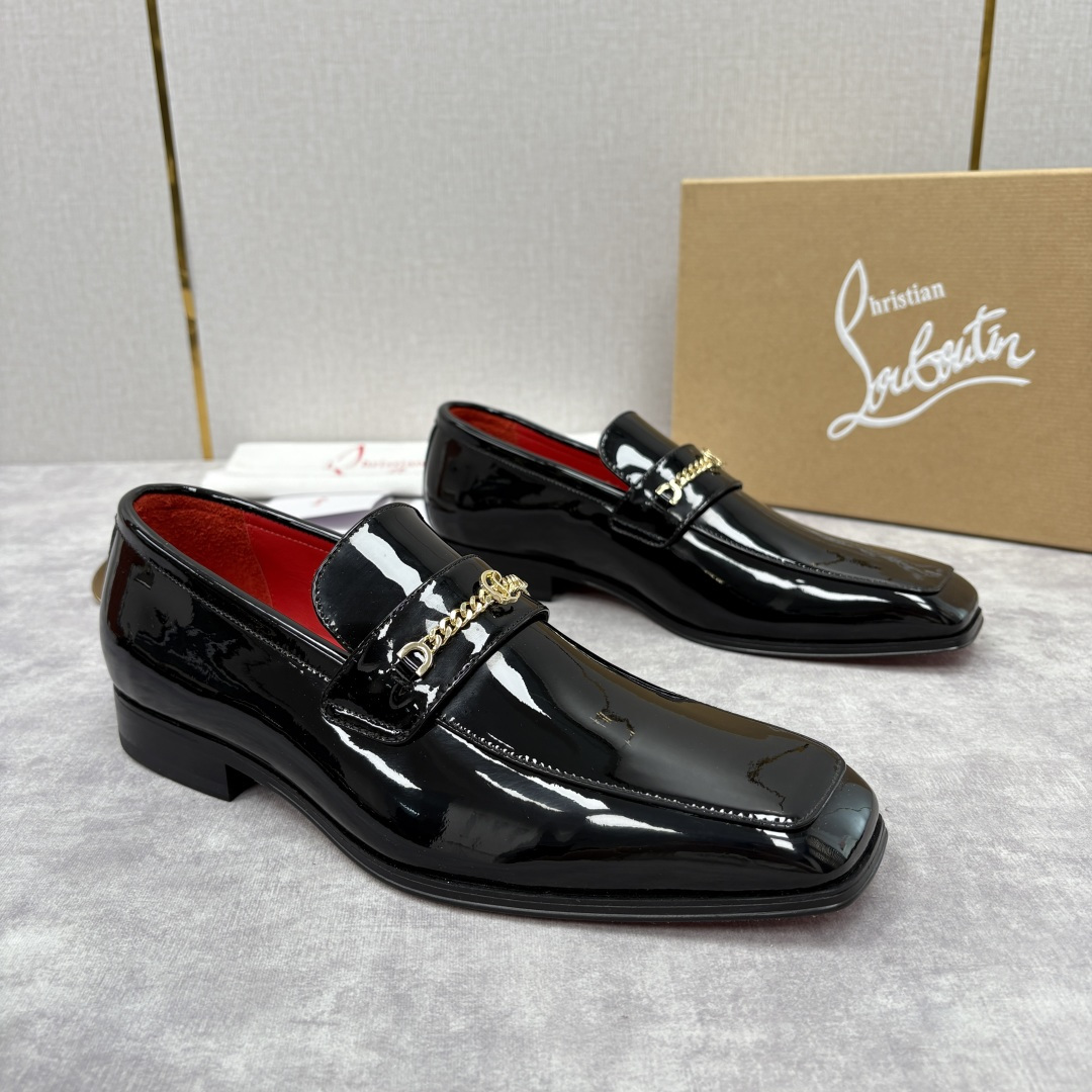 💋💍 CL 新品男士正装鞋乐福皮鞋 Christia* Loubouti* 红底鞋 金属链饰与红底基因的
