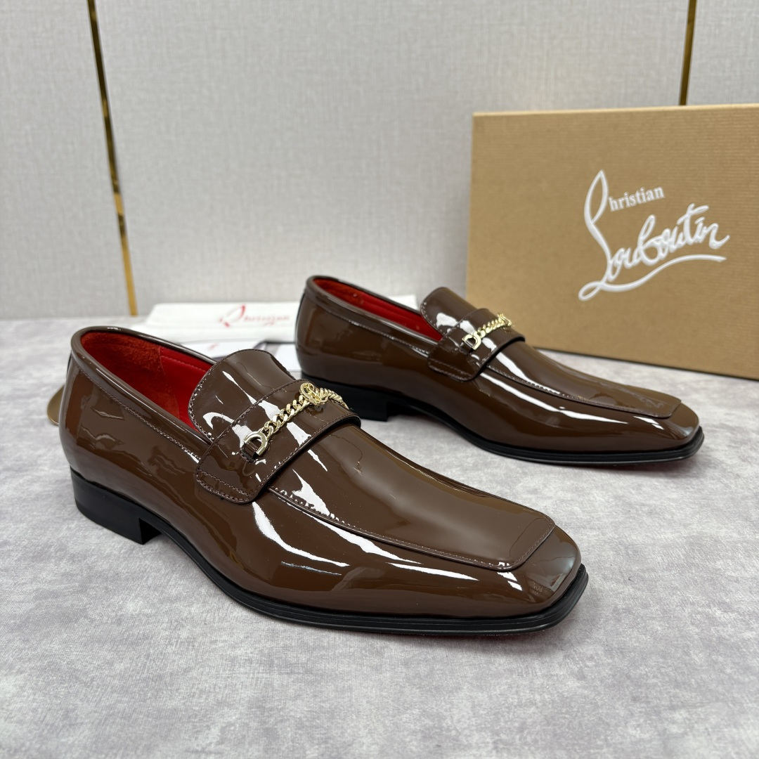 💋💍 CL 新品男士正装鞋乐福皮鞋 Christia* Loubouti* 红底鞋 金属链饰与红底基因的