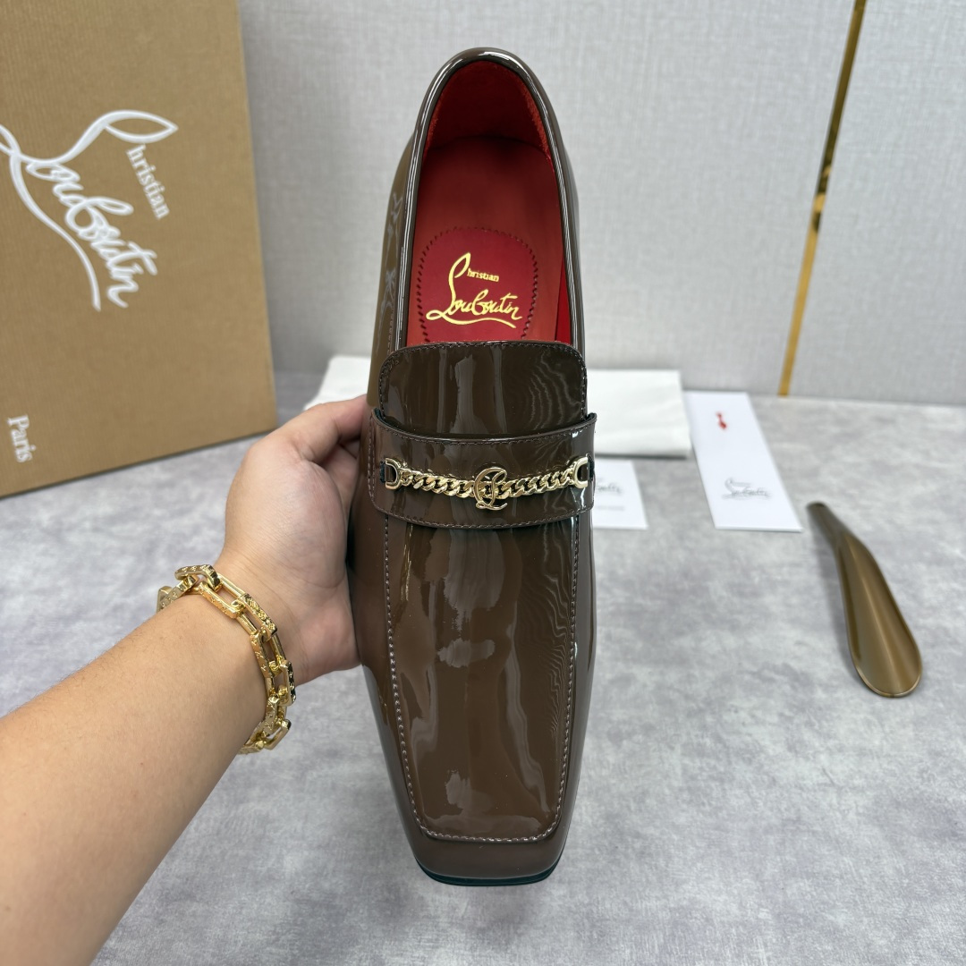 💋💍 CL 新品男士正装鞋乐福皮鞋 Christia* Loubouti* 红底鞋 金属链饰与红底基因的