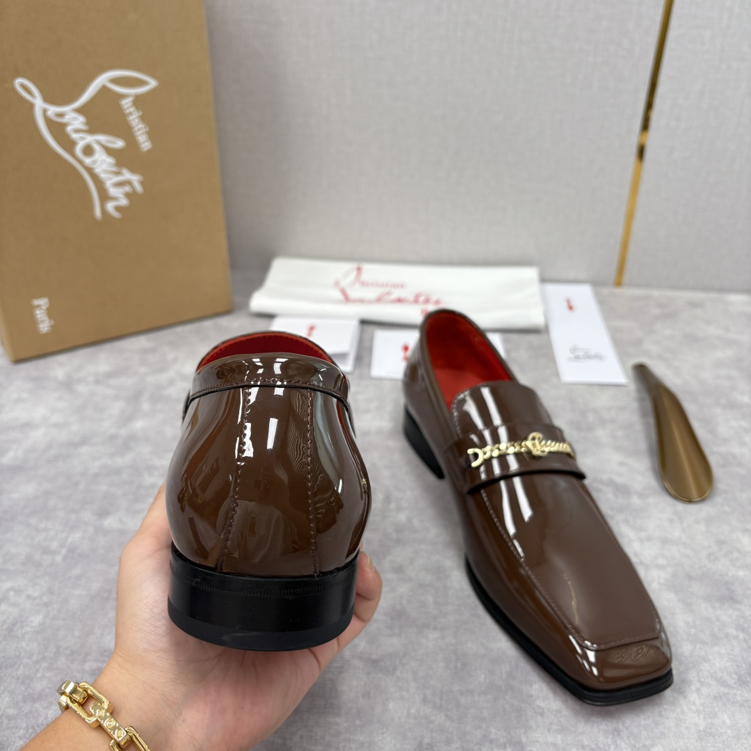 💋💍 CL 新品男士正装鞋乐福皮鞋 Christia* Loubouti* 红底鞋 金属链饰与红底基因的