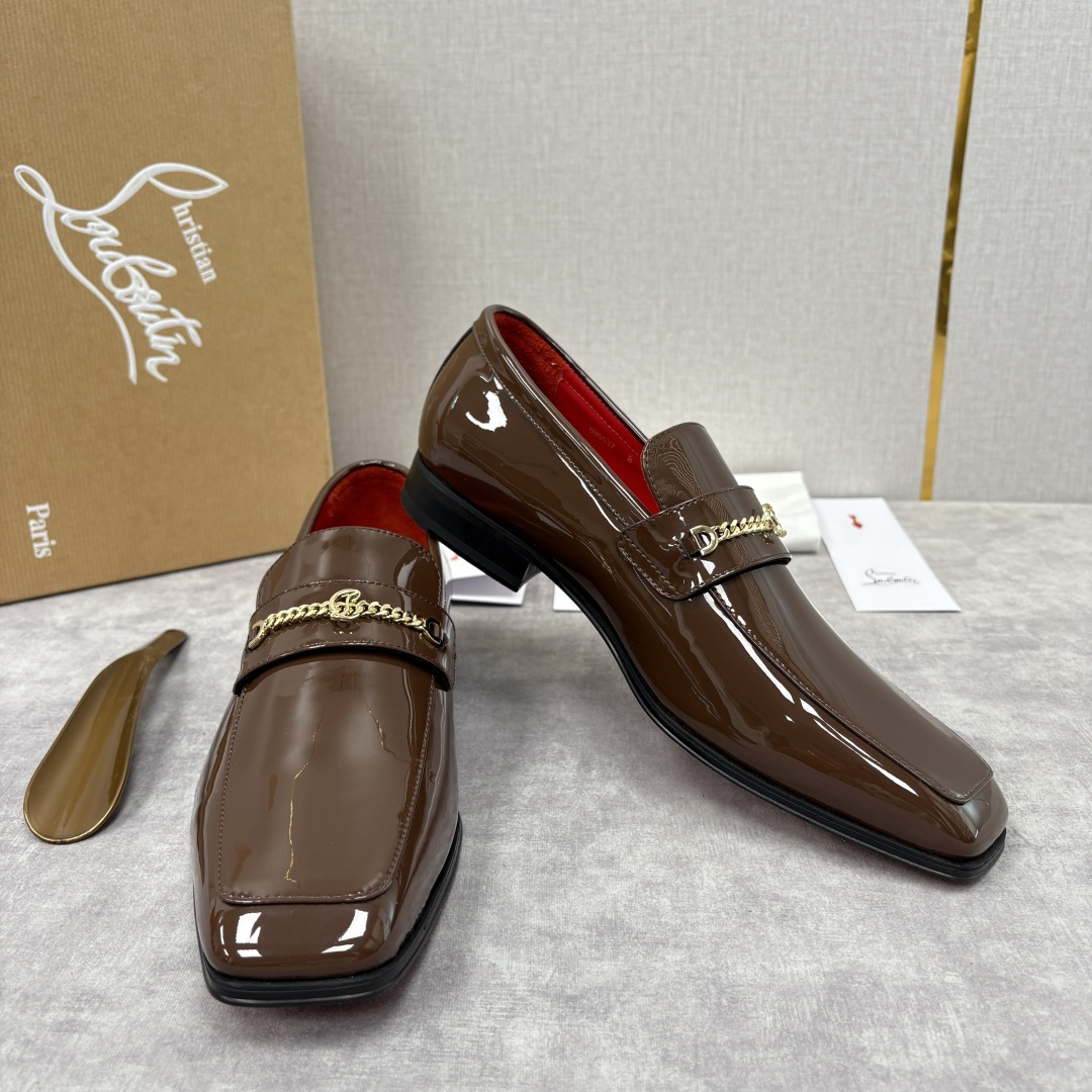 💋💍 CL 新品男士正装鞋乐福皮鞋 Christia* Loubouti* 红底鞋 金属链饰与红底基因的