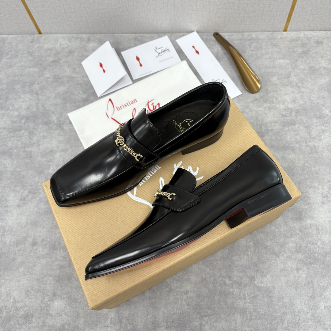 💋💍 CL 新品男士正装鞋乐福皮鞋 Christia* Loubouti* 红底鞋 金属链饰与红底基因的