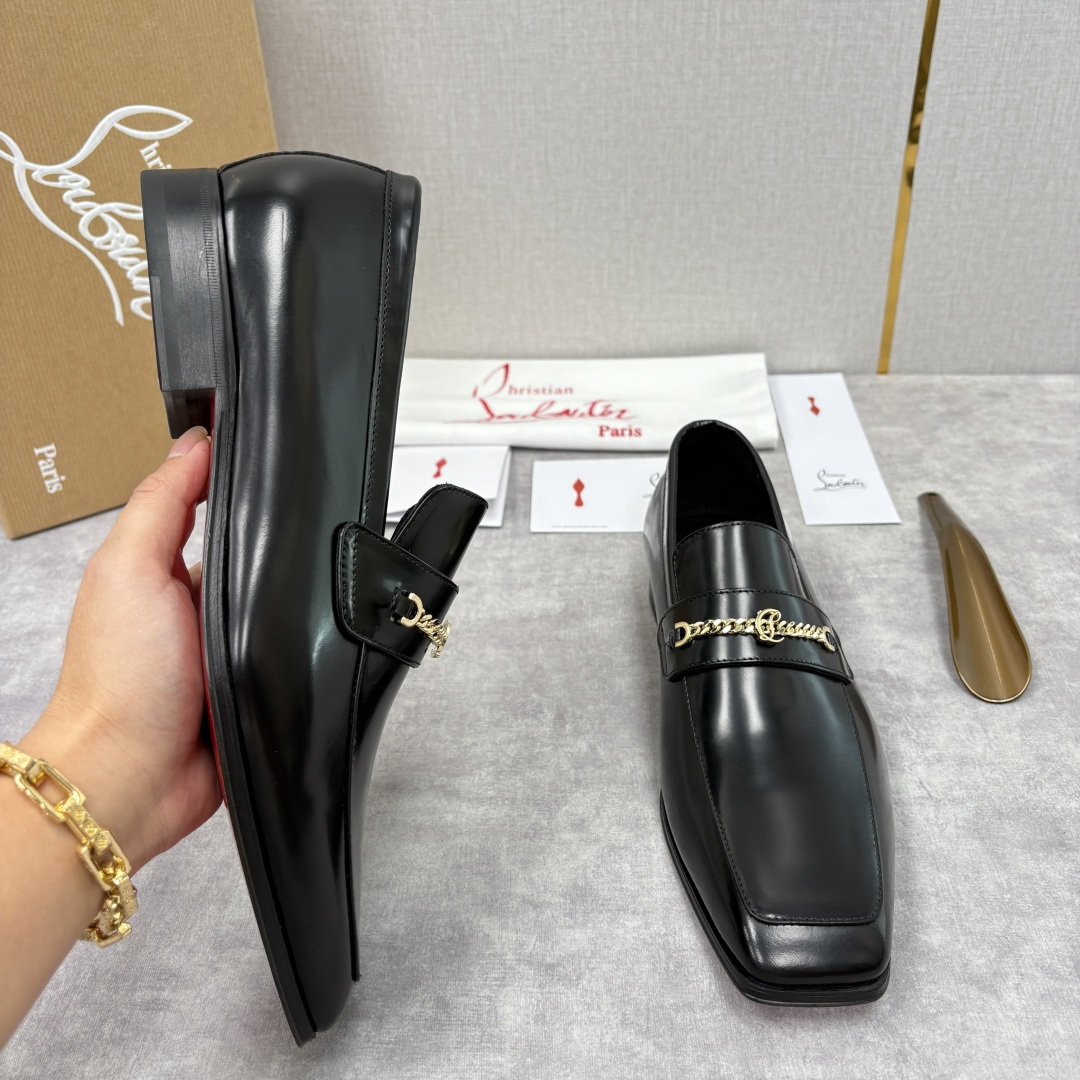 💋💍 CL 新品男士正装鞋乐福皮鞋 Christia* Loubouti* 红底鞋 金属链饰与红底基因的