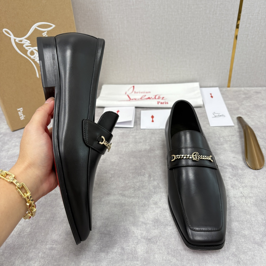 💋💍 CL 新品男士正装鞋乐福皮鞋 Christia* Loubouti* 红底鞋 金属链饰与红底基因的
