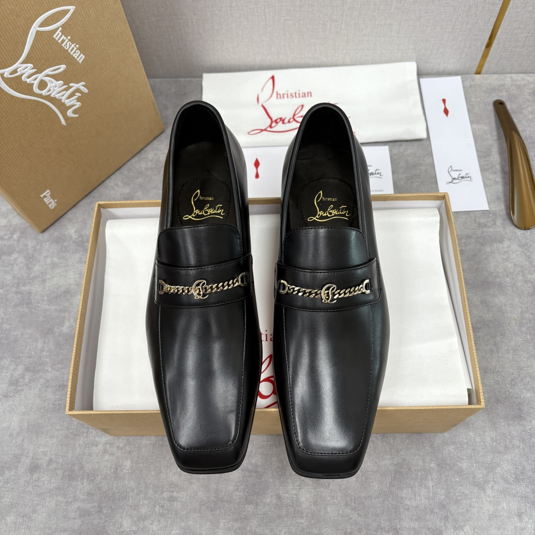 💋💍 CL 新品男士正装鞋乐福皮鞋 Christia* Loubouti* 红底鞋 金属链饰与红底基因的