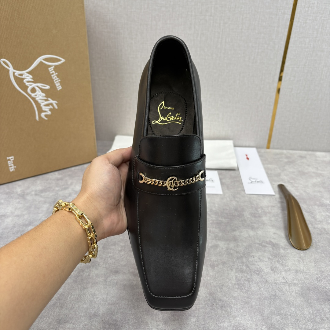 💋💍 CL 新品男士正装鞋乐福皮鞋 Christia* Loubouti* 红底鞋 金属链饰与红底基因的