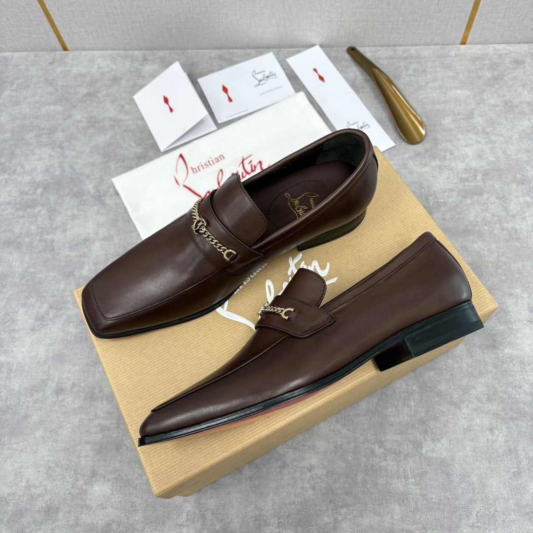 💋💍 CL 新品男士正装鞋乐福皮鞋 Christia* Loubouti* 红底鞋 金属链饰与红底基因的