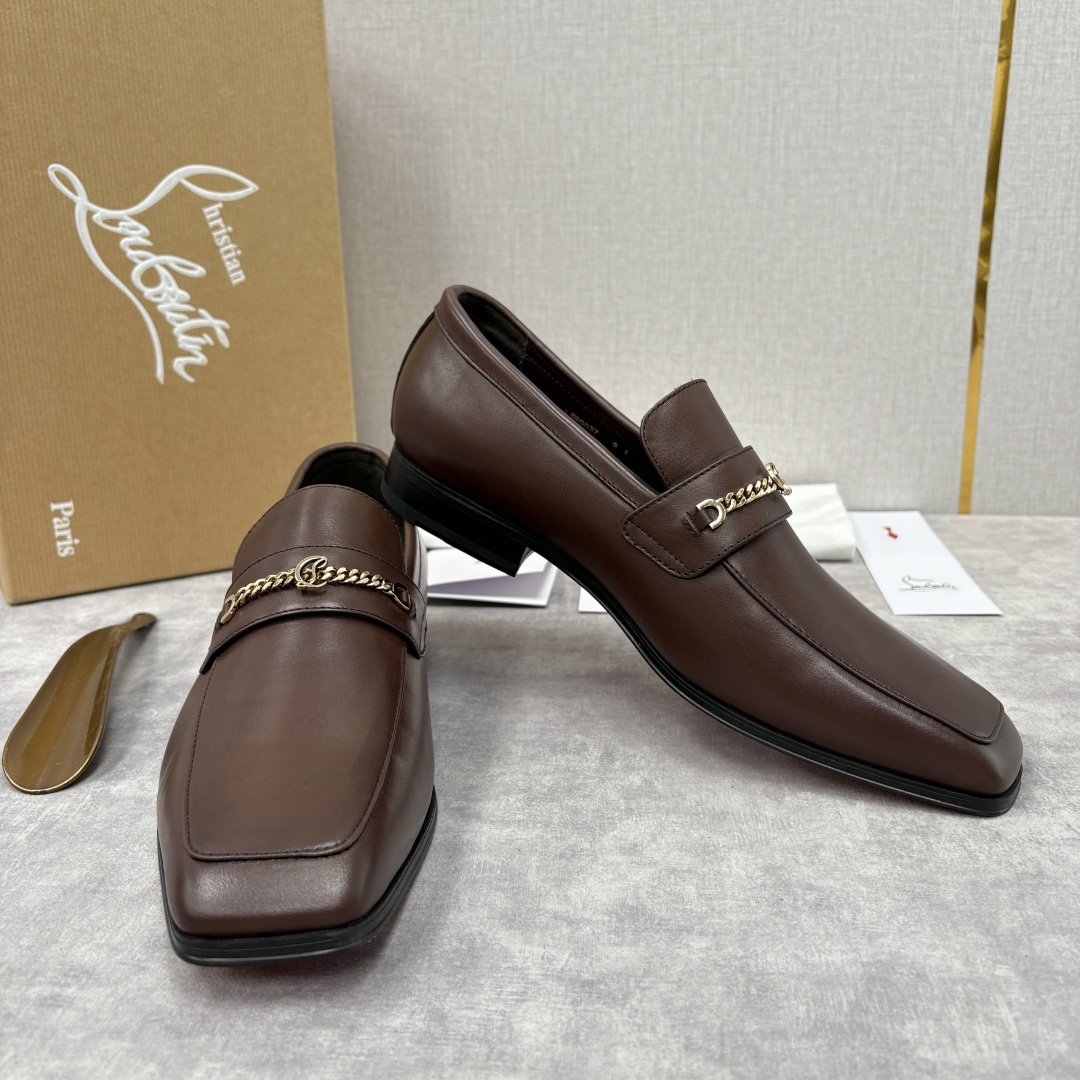 💋💍 CL 新品男士正装鞋乐福皮鞋 Christia* Loubouti* 红底鞋 金属链饰与红底基因的