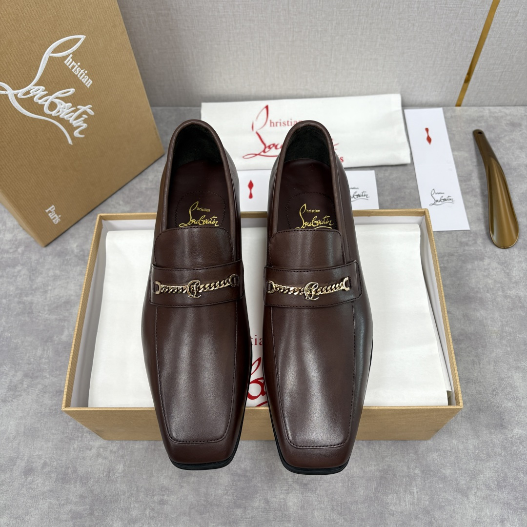 💋💍 CL 新品男士正装鞋乐福皮鞋 Christia* Loubouti* 红底鞋 金属链饰与红底基因的