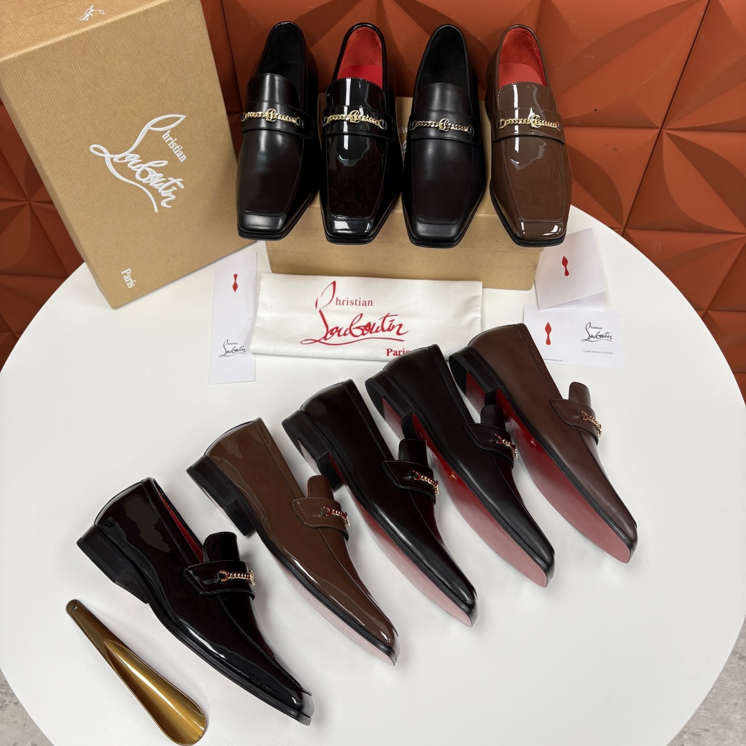 💋💍 CL 新品男士正装鞋乐福皮鞋 Christia* Loubouti* 红底鞋 金属链饰与红底基因的