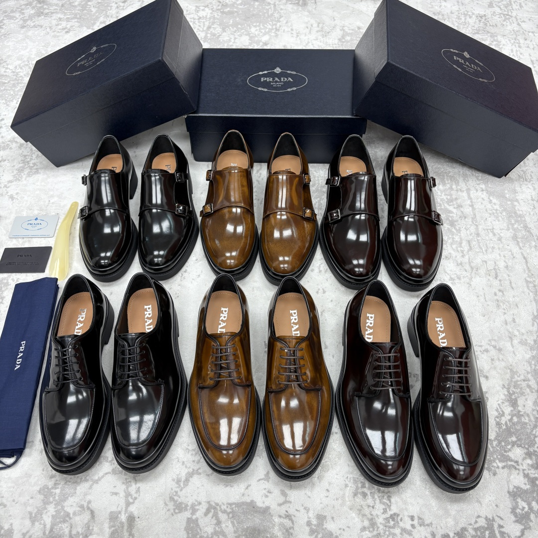 💋💍P家新品 普拉*达 PRAD* 官方热卖新款男士厚底双排孟克鞋 复古优雅与先锋设计的奢华交响 此款厚