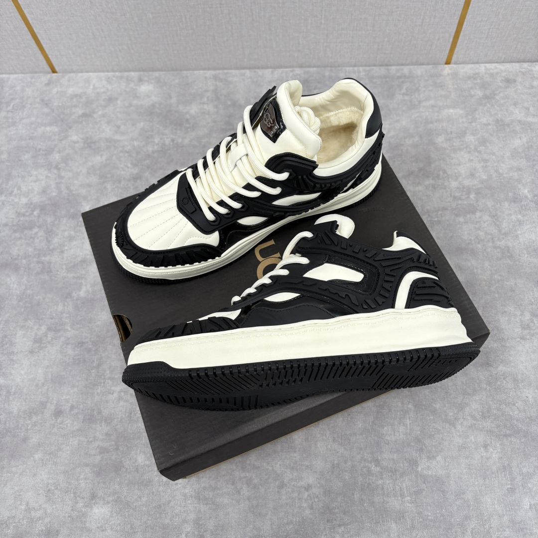 💋💍UGG 新品 男士时尚休闲羊毛鞋！复古厚底老爹鞋 复古潮范与温暖舒适的冬日交响。 它打破了大众对UG