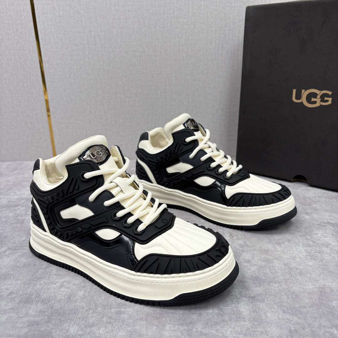 💋💍UGG 新品 男士时尚休闲羊毛鞋！复古厚底老爹鞋 复古潮范与温暖舒适的冬日交响。 它打破了大众对UG