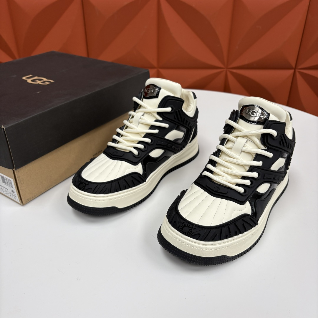 💋💍UG-G 新品 男士时尚休闲羊毛鞋！复古厚底老爹鞋 复古潮范与温暖舒适的冬日交响。 它打破了大众对U