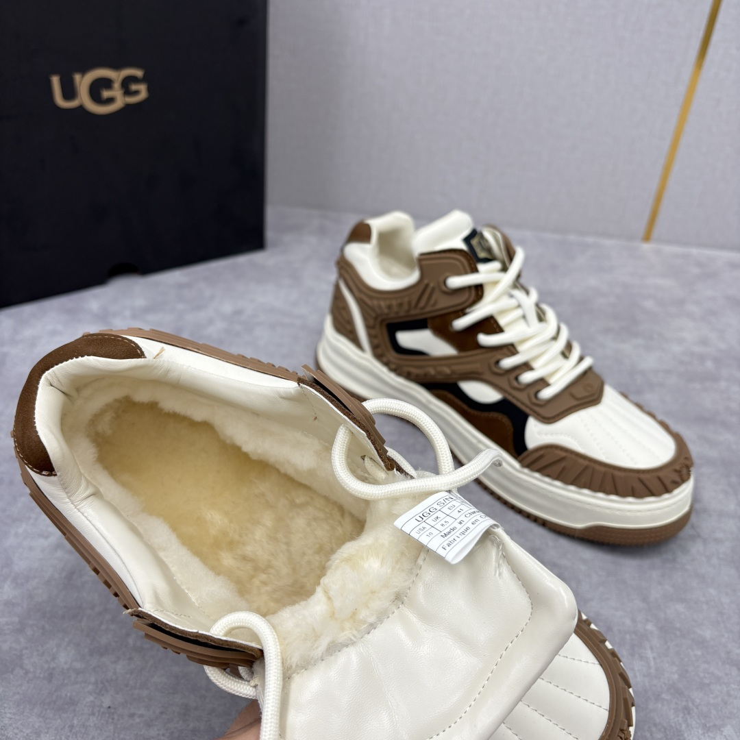 💋💍UG-G 新品 男士时尚休闲羊毛鞋！复古厚底老爹鞋 复古潮范与温暖舒适的冬日交响。 它打破了大众对U