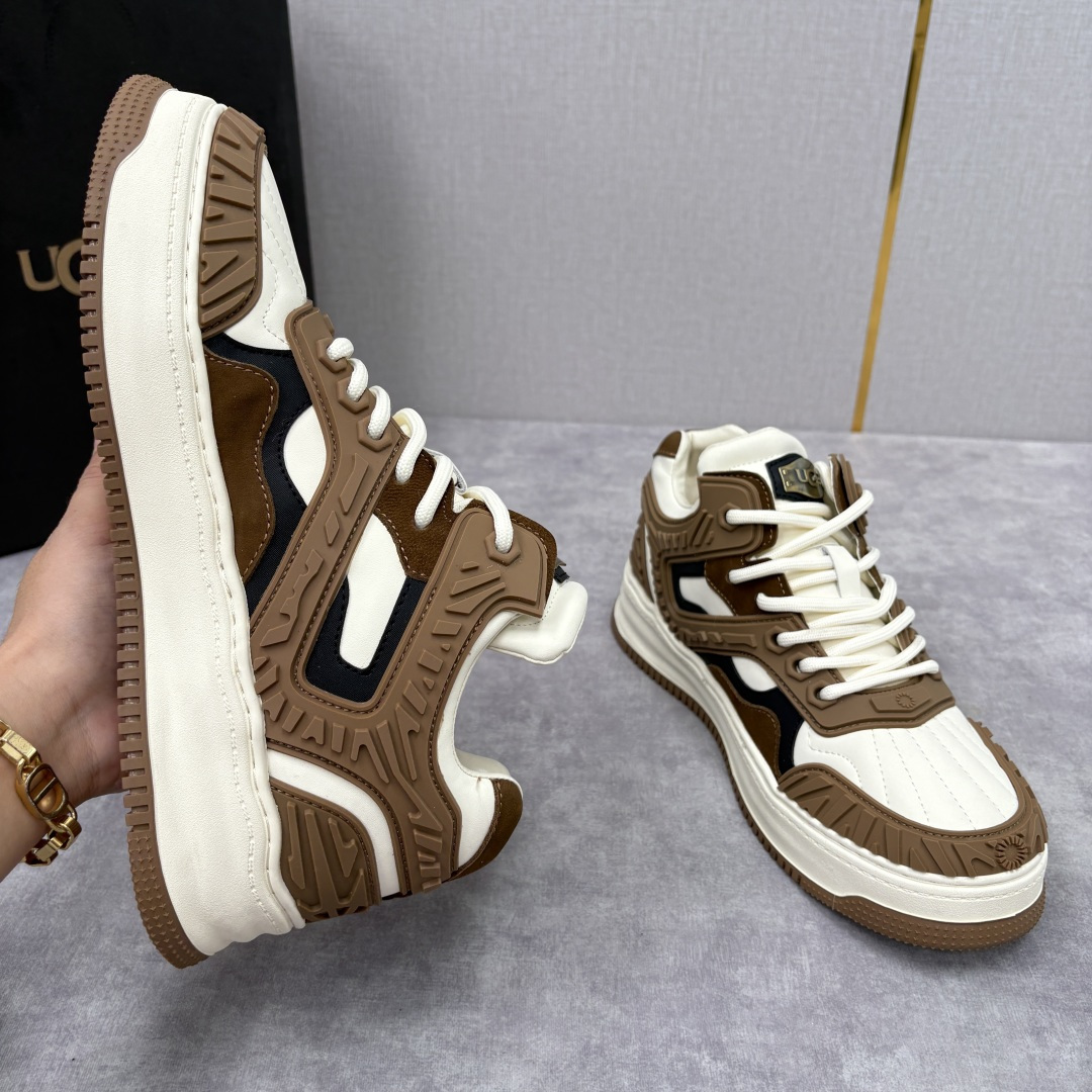 💋💍UG-G 新品 男士时尚休闲羊毛鞋！复古厚底老爹鞋 复古潮范与温暖舒适的冬日交响。 它打破了大众对U