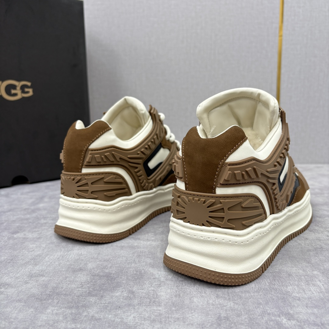 💋💍UG-G 新品 男士时尚休闲羊毛鞋！复古厚底老爹鞋 复古潮范与温暖舒适的冬日交响。 它打破了大众对U