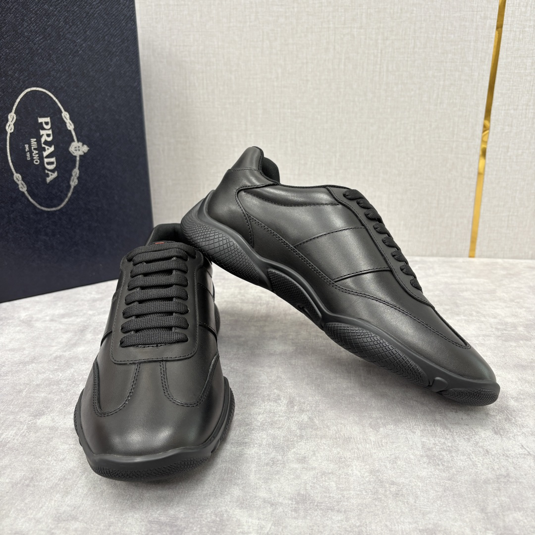 💋💍P 家新品 Prad* 普拉-达 秋季新款男士小牛皮运动鞋出货！ 莞产猛货。当意大利奢侈品牌的精工技