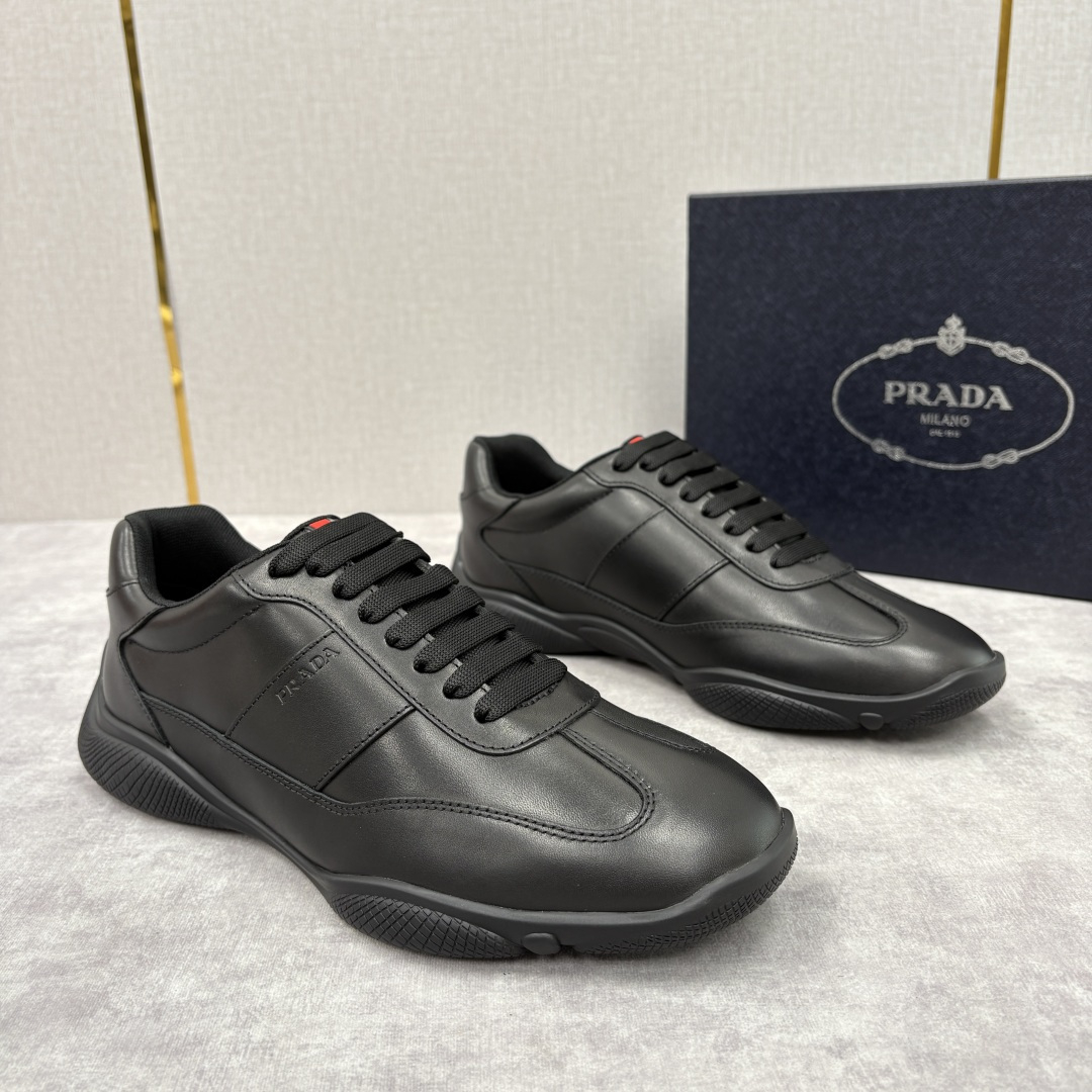 💋💍P 家新品 Prad* 普拉-达 秋季新款男士小牛皮运动鞋出货！ 莞产猛货。当意大利奢侈品牌的精工技
