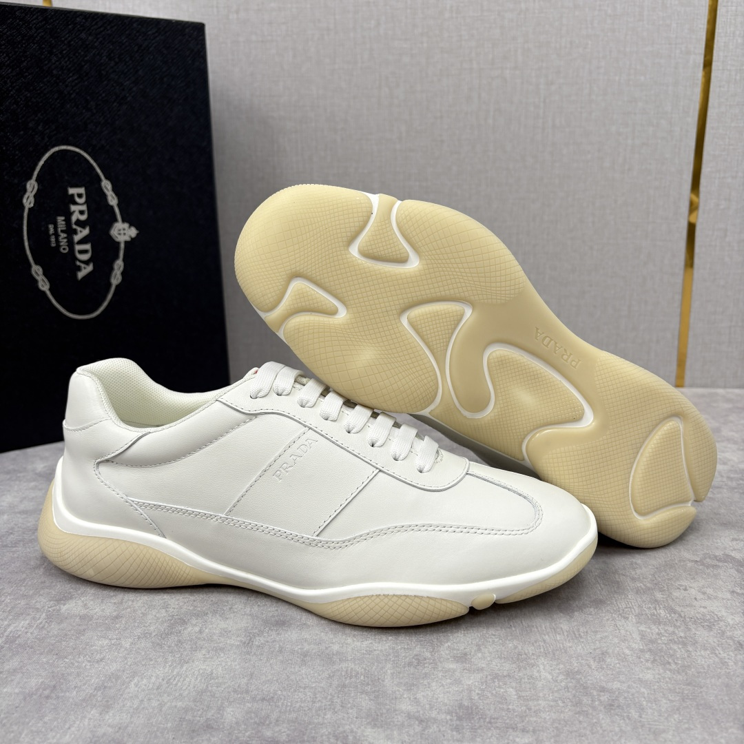 💋💍P 家新品 Prad* 普拉-达 秋季新款男士小牛皮运动鞋出货！ 莞产猛货。当意大利奢侈品牌的精工技