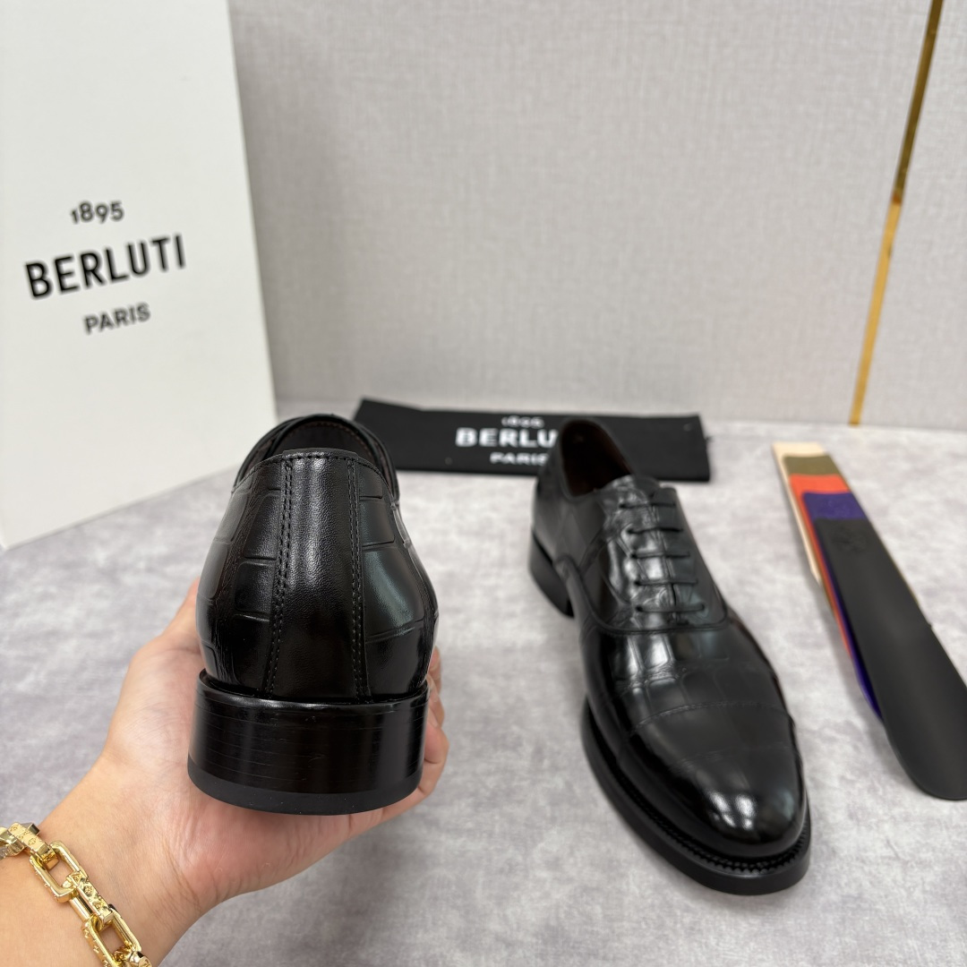 💋💍Berlut* 布鲁提 新款男士手工擦色正装皮鞋上新🆕 鳄鱼纹牛津鞋的商务与格调的极致融合。甄选优质
