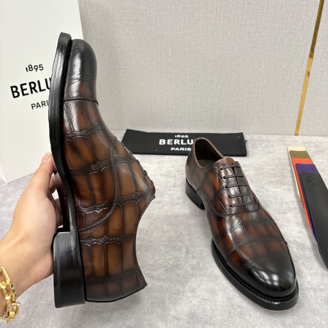 💋💍Berlut* 布鲁提 新款男士手工擦色正装皮鞋上新🆕 鳄鱼纹牛津鞋的商务与格调的极致融合。甄选优质