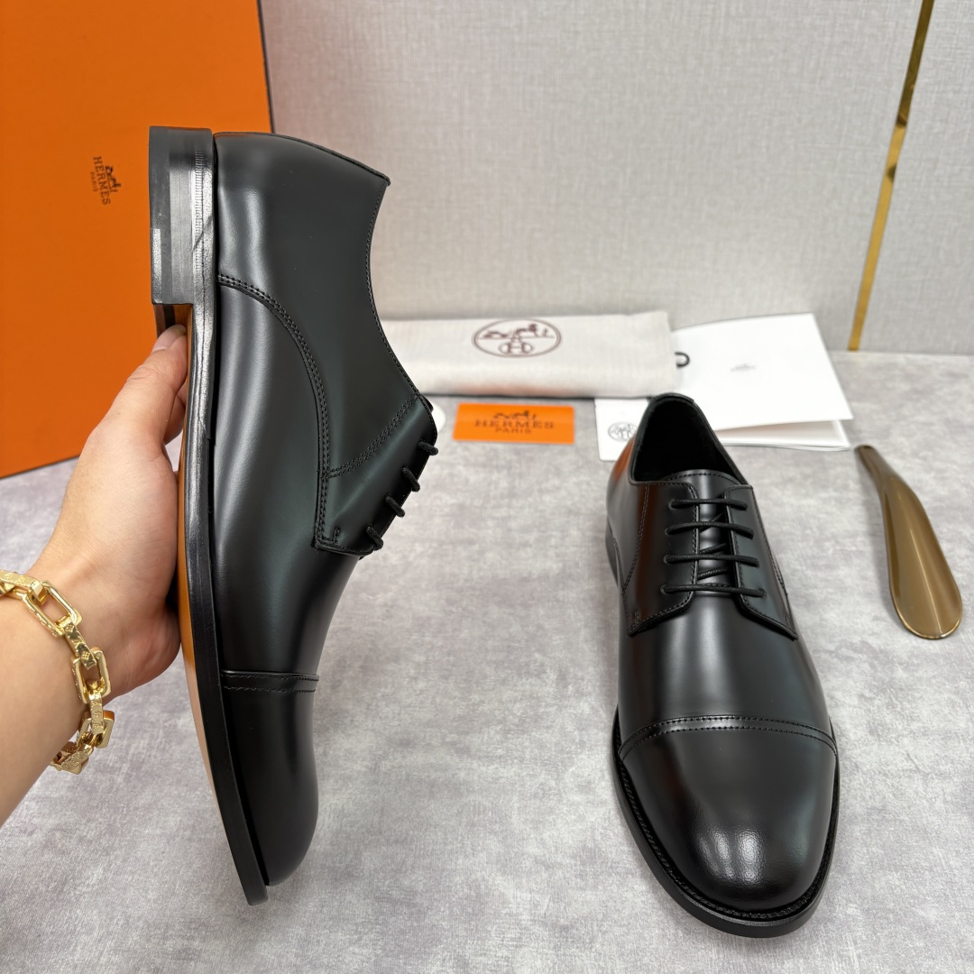 💋💍H家新品 Herme* 爱马-仕 男士三接头牛津鞋正装鞋皮鞋 兼具奢华质感与优雅格调，是商务场合的高