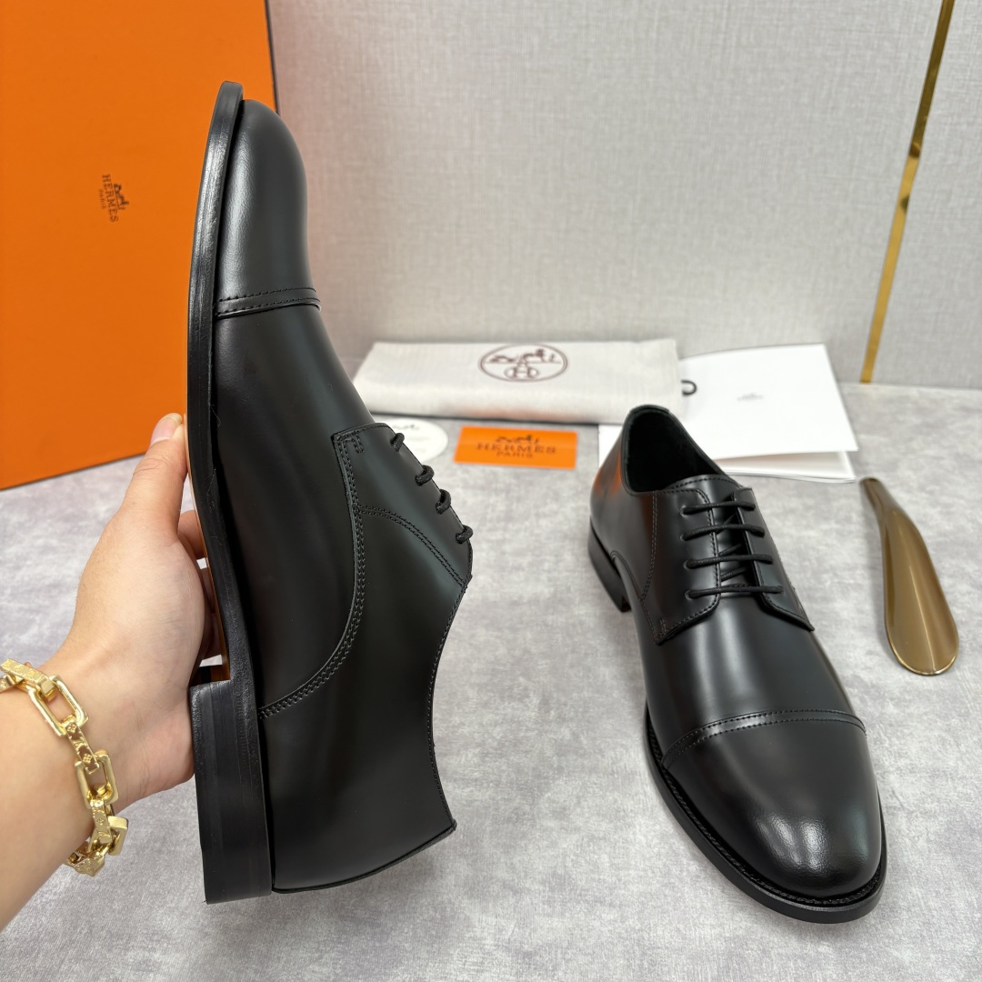 💋💍H家新品 Herme* 爱马-仕 男士三接头牛津鞋正装鞋皮鞋 兼具奢华质感与优雅格调，是商务场合的高