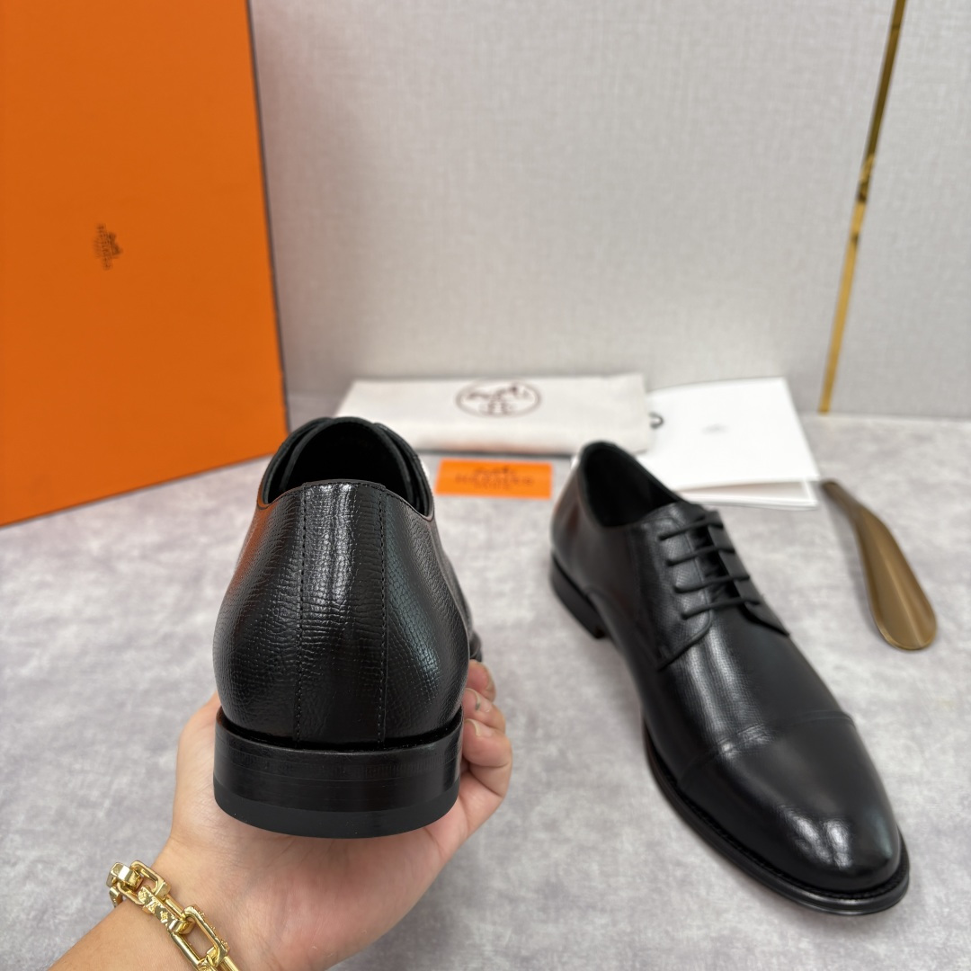 💋💍H家新品 Herme* 爱马-仕 男士三接头牛津鞋正装鞋皮鞋 兼具奢华质感与优雅格调，是商务场合的高