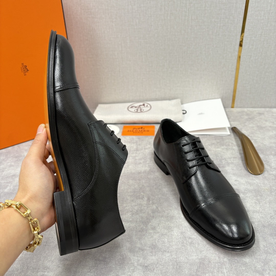 💋💍H家新品 Herme* 爱马-仕 男士三接头牛津鞋正装鞋皮鞋 兼具奢华质感与优雅格调，是商务场合的高
